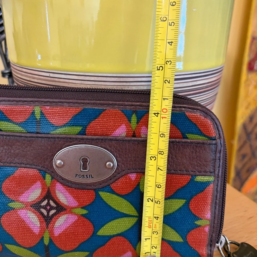 Fossil Key-Per Coated Wallet Leather Clutch Zip Around Floral Teal Red Brown - Picture 7 of 7